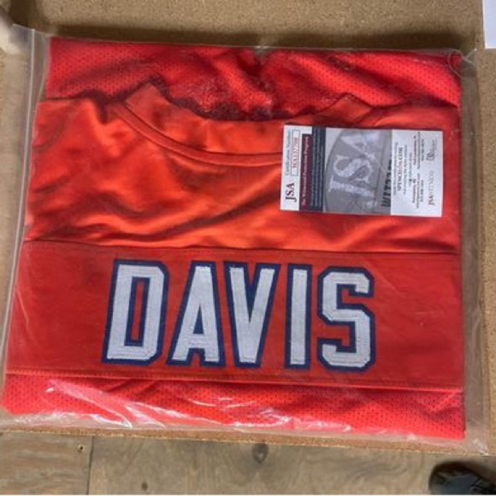 Denver Broncos Terrell Davis #30 Autographed Throwback Jersey (Aunthenticated)